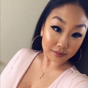 Meet your Posher, Esther